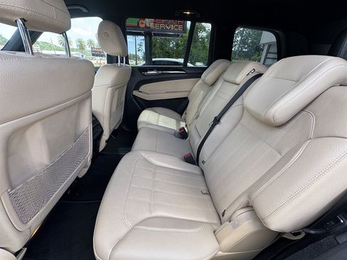 Used 2017 Mercedes-Benz GLS 450 4MATIC image 12