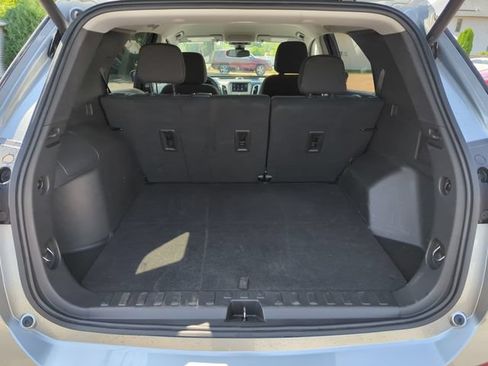 Used 2024 Chevrolet Equinox LT AWD/4WD image 5