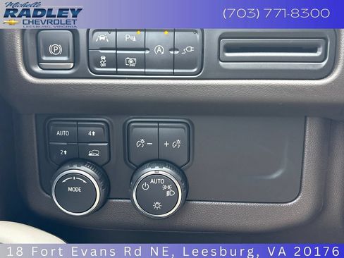 Used 2022 Chevrolet Tahoe LT w/ LT Signature Plus Package AWD/4WD image 20
