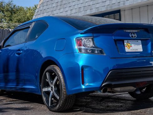Used 2014 Scion tC image 3