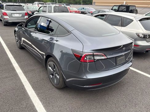 Used 2022 Tesla Model 3 Long Range AWD/4WD image 4