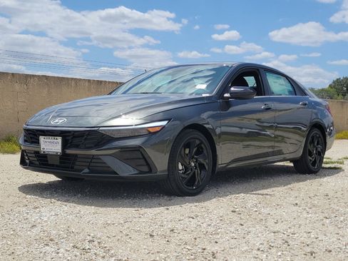 New 2026 Hyundai Elantra SEL Sport Premium FWD image 5
