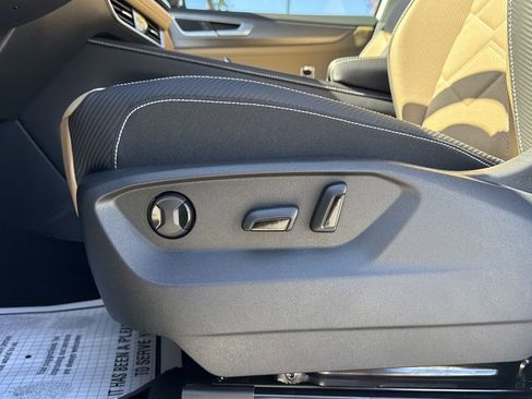 New 2026 Volkswagen Atlas Cross Sport SE image 25