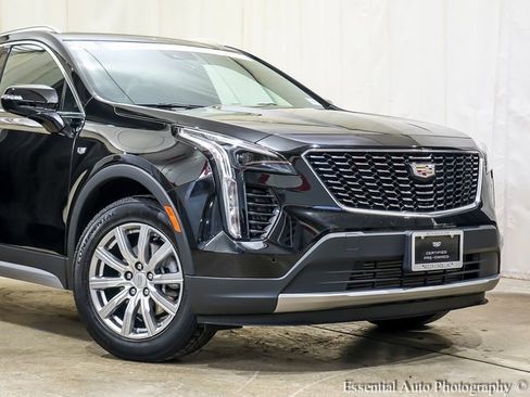 Certified 2023 Cadillac XT4 Premium Luxury image 5