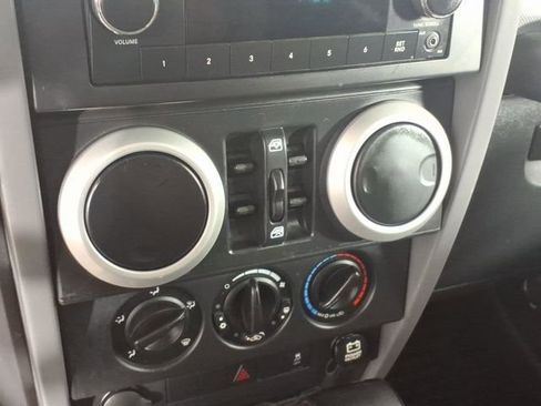Used 2010 Jeep Wrangler Unlimited Sahara w/ Dual Top Group AWD/4WD image 20