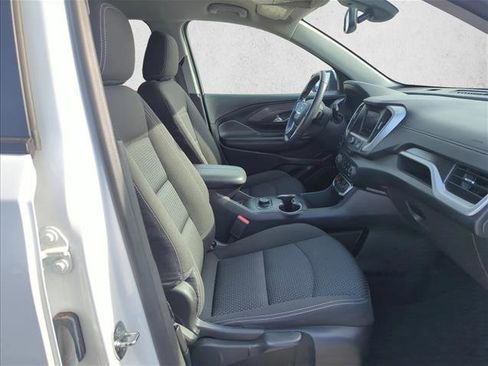 Used 2024 GMC Terrain SLE image 19