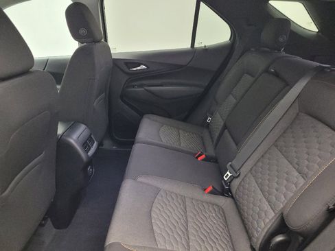 Used 2020 Chevrolet Equinox LT image 18