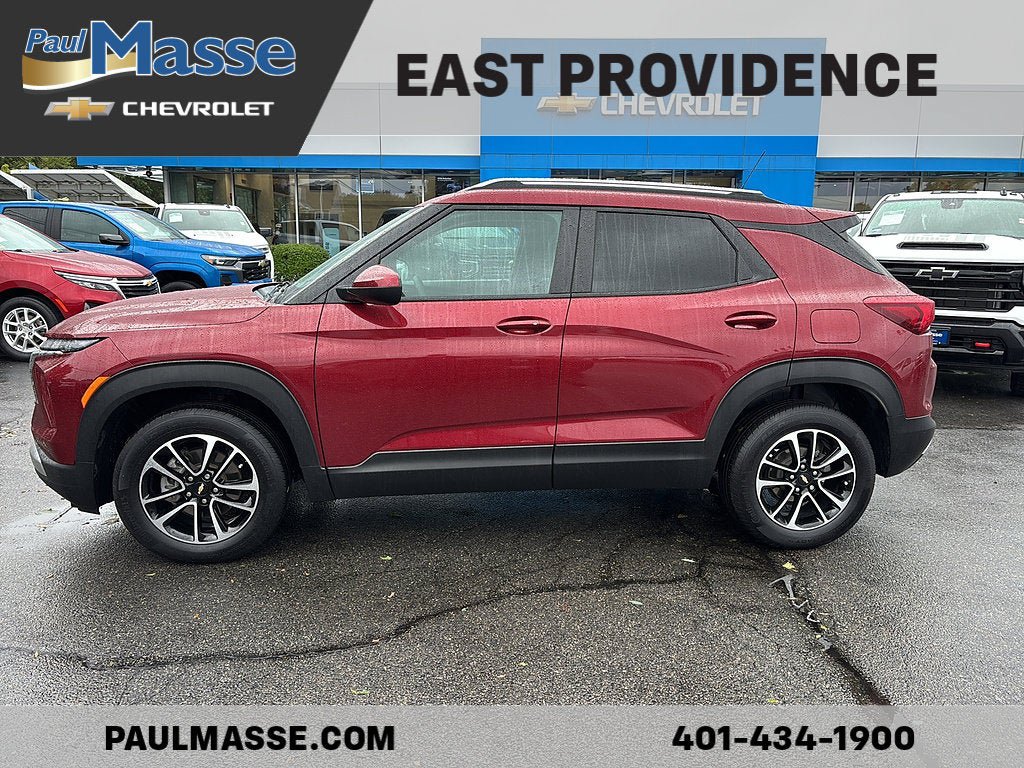Used 2024 Chevrolet TrailBlazer LT w/ Convenience Package AWD/4WD image 4