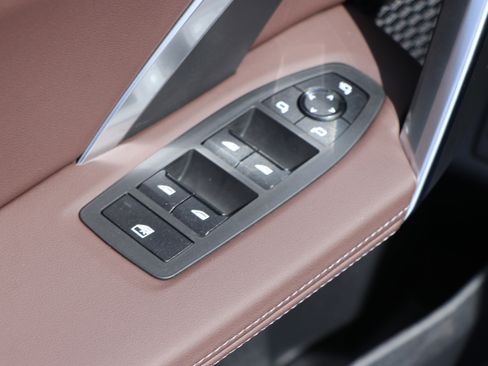 Certified 2025 BMW X1 xDrive28i w/ Technology Package image 27