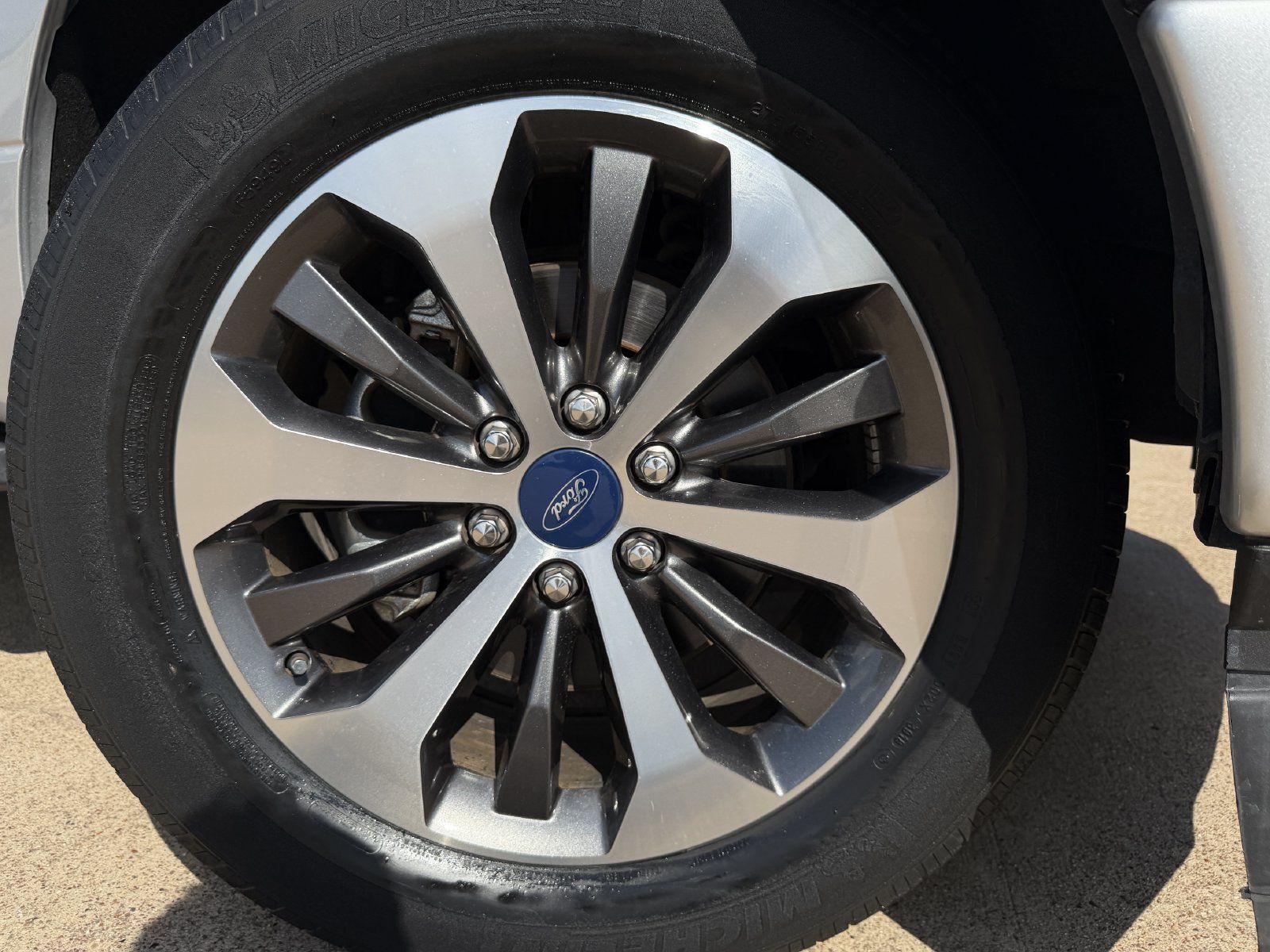 Used 2019 Ford F150 XL w/ Equipment Group 101A Mid RWD image 10