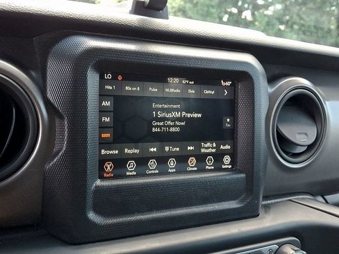 Used 2022 Jeep Wrangler Unlimited Sport AWD/4WD image 3