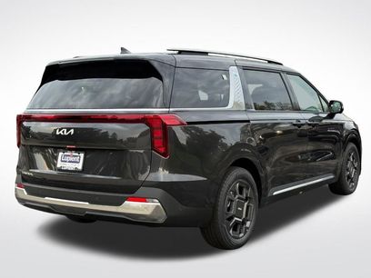 New 2026 Kia Carnival SX