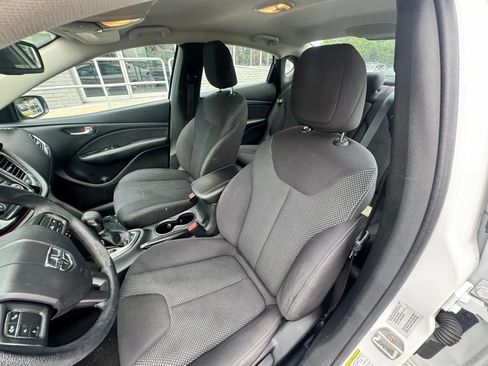 Used 2015 Dodge Dart SXT FWD image 14