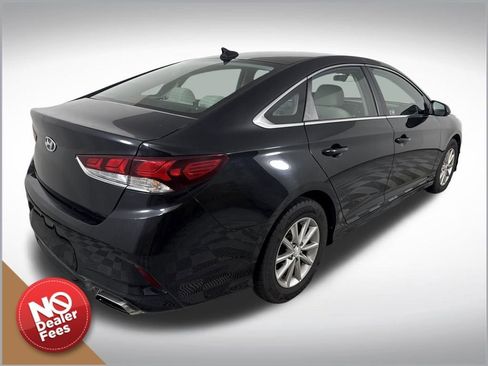 Used 2018 Hyundai Sonata SE image 3