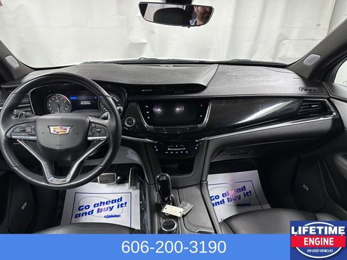 Used 2024 Cadillac XT6 Sport w/ Technology Package image 14