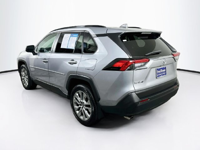 Used 2021 Toyota RAV4 XLE Premium AWD/4WD image 6