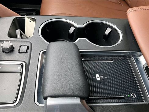 Used 2024 Acura MDX SH-AWD w/ Advance Package image 31