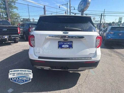 Certified 2022 Ford Explorer XLT w/ Equipment Group 202A AWD/4WD image 3