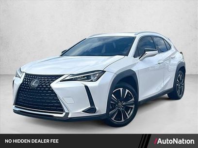 Used 2019 Lexus UX 200 w/ Accessory Package 2