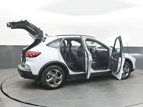 Used 2025 Ford Escape ST-Line FWD image 44