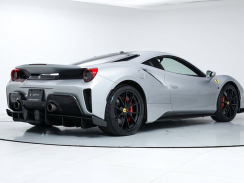 Certified 2019 Ferrari 488 Pista Coupe image 3