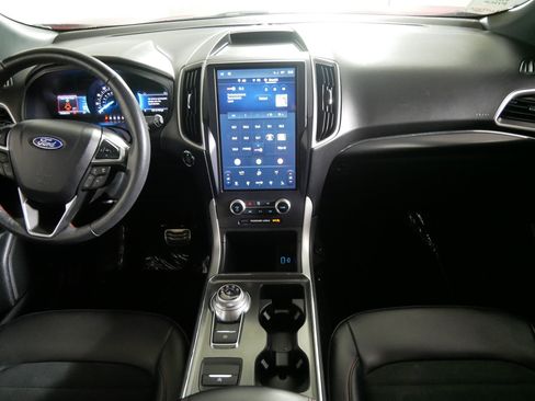 Used 2024 Ford Edge ST-Line w/ Class II Trailer Tow Package AWD/4WD image 10