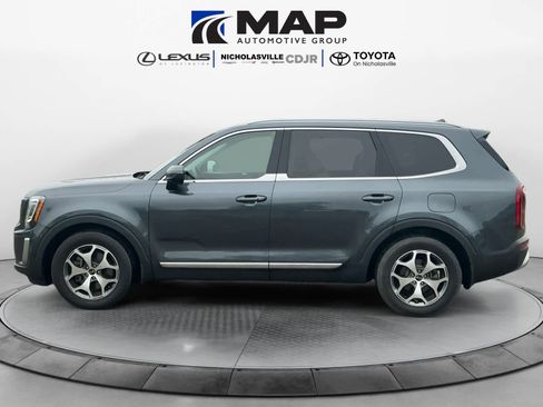 Used 2020 Kia Telluride EX AWD/4WD image 2