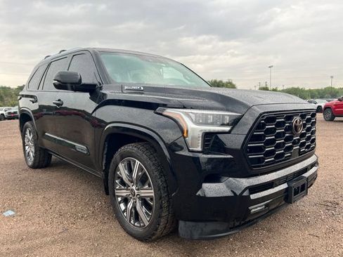 Used 2023 Toyota Sequoia Capstone AWD/4WD image 8