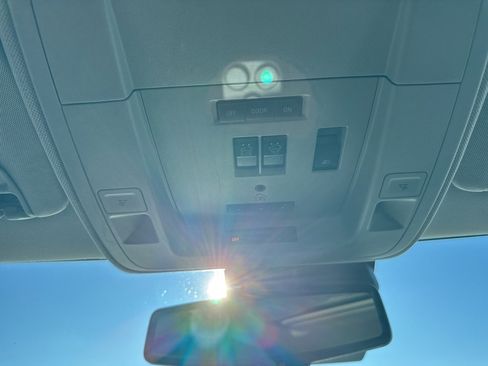 Used 2018 GMC Sierra 1500 Denali w/ Denali Ultimate Package image 26