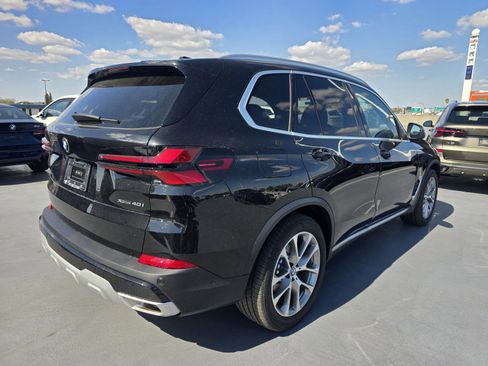 New 2026 BMW X5 xDrive40i w/ Premium Package image 2