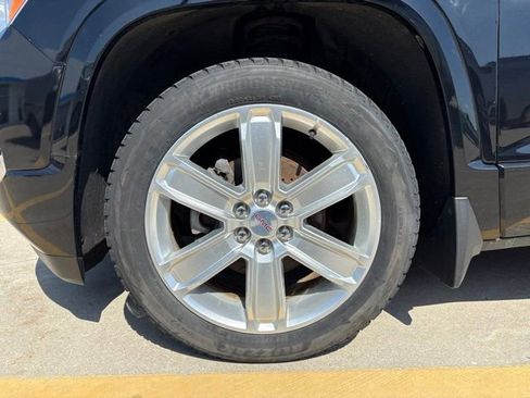 Used 2018 GMC Acadia Denali w/ Technology Package AWD/4WD image 7
