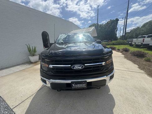 Used 2024 Ford F150 XLT AWD/4WD image 3