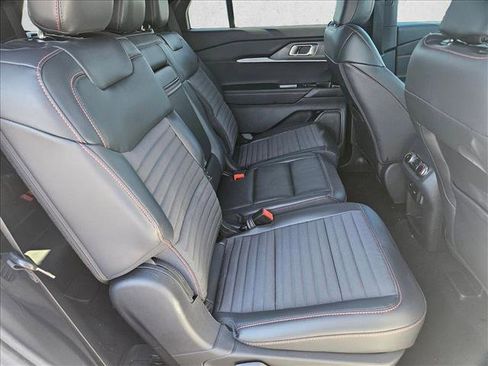 Certified 2025 Ford Explorer ST-Line RWD image 22