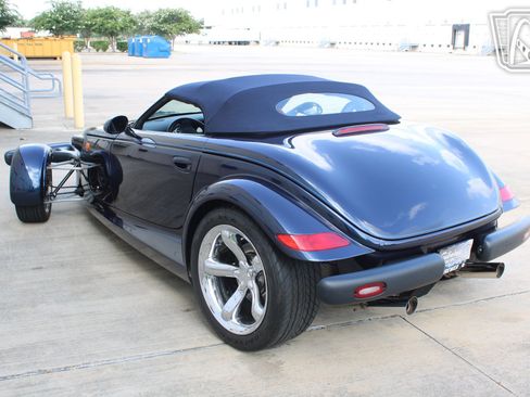 Used 2001 Chrysler Prowler RWD image 15