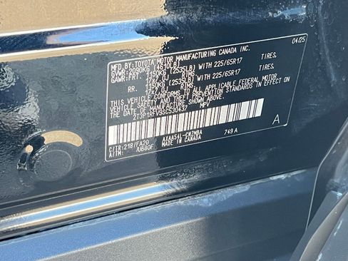 Used 2025 Toyota RAV4 XLE image 30