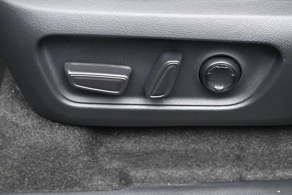 Certified 2026 Toyota 4Runner Platinum AWD/4WD image 10