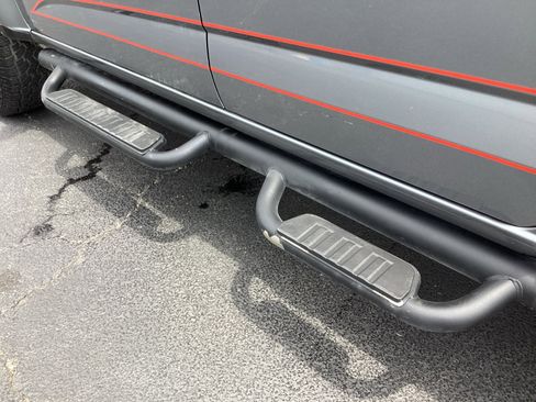 Used 2018 Chevrolet Colorado Z71 AWD/4WD image 34