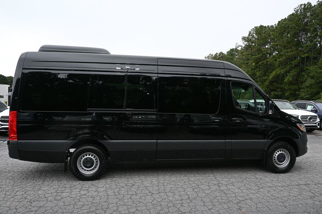 Used 2025 Mercedes-Benz Sprinter 2500 image 28