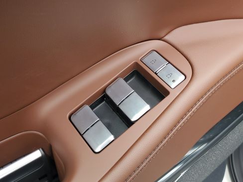 New 2026 Lincoln Navigator Reserve AWD/4WD image 10