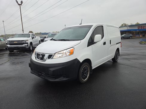 Used 2019 Nissan NV200 SV w/ Navigation Package image 1