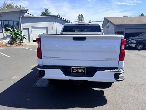 Used 2022 Chevrolet Silverado 1500 Custom AWD/4WD image 4