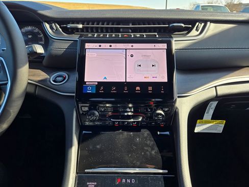 New 2025 Jeep Grand Cherokee Limited image 20