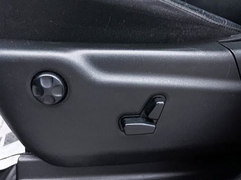 Used 2019 Jeep Grand Cherokee Limited w/ Luxury Group II image 22