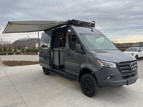 Used 2023 Mercedes-Benz Sprinter 144 Cargo image 56