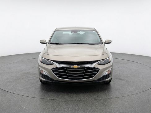 Used 2024 Chevrolet Malibu LT image 2