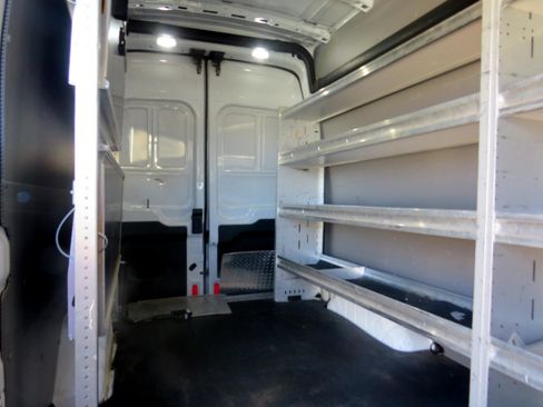 Used 2018 Ford Transit 250 148 High Roof image 16