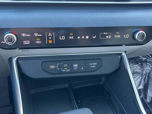 New 2026 Kia Carnival SX image 24