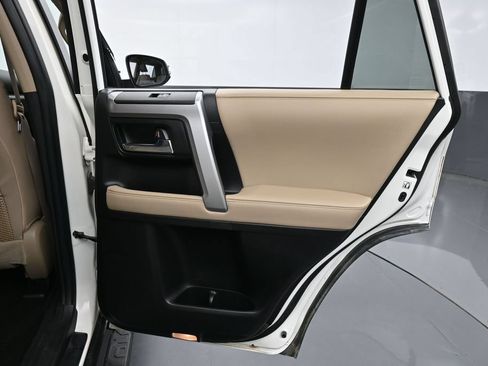 Used 2023 Toyota 4Runner SR5 Premium w/ Moonroof Package AWD/4WD image 31