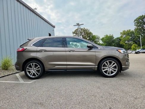 Used 2019 Ford Edge Titanium w/ Equipment Group 301A AWD/4WD image 7