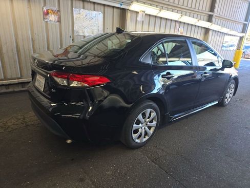 Used 2024 Toyota Corolla LE image 19